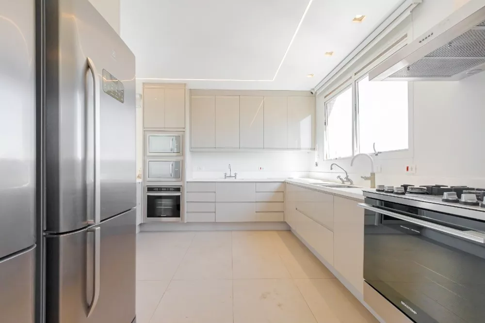 Apartamento à venda com 3 quartos, 260m² - Foto 12