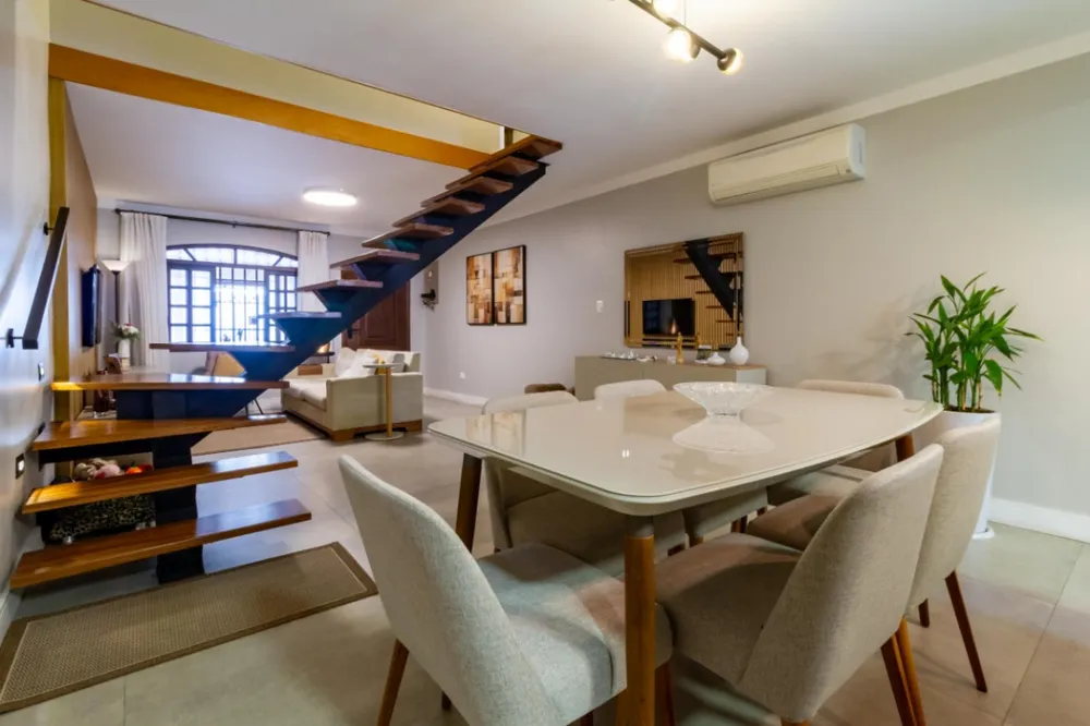 Casa, 2 quartos, 151 m² - Foto 1