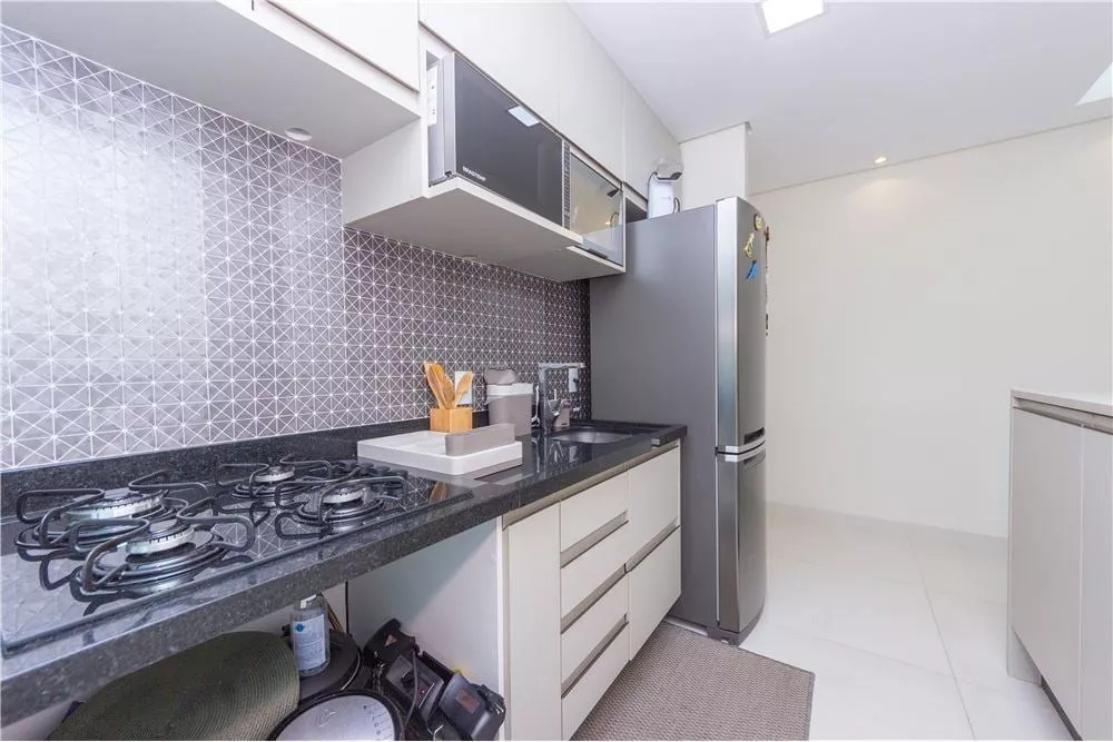 Apartamento à venda com 2 quartos, 64m² - Foto 8