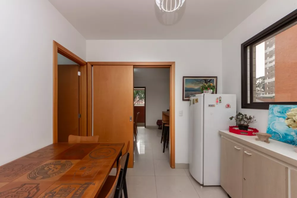 Apartamento à venda com 4 quartos, 208m² - Foto 11