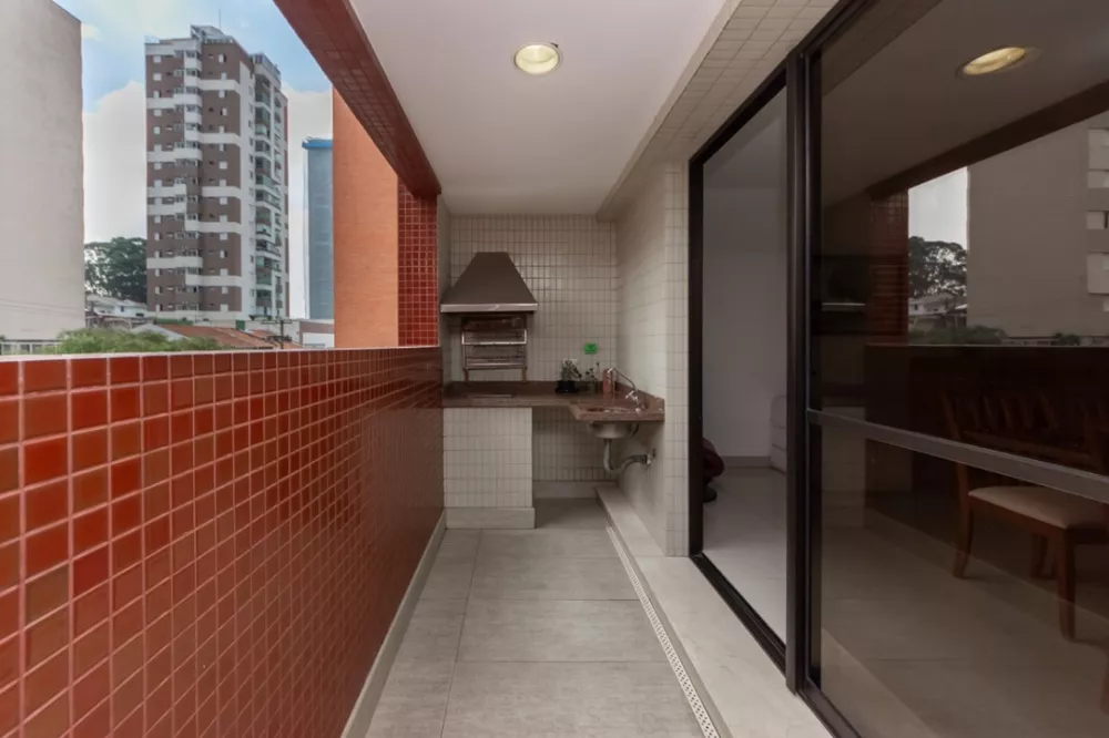 Apartamento à venda com 4 quartos, 208m² - Foto 3