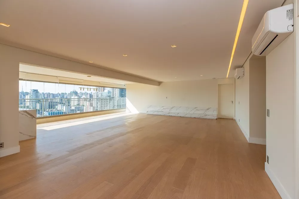 Apartamento à venda com 3 quartos, 244m² - Foto 4