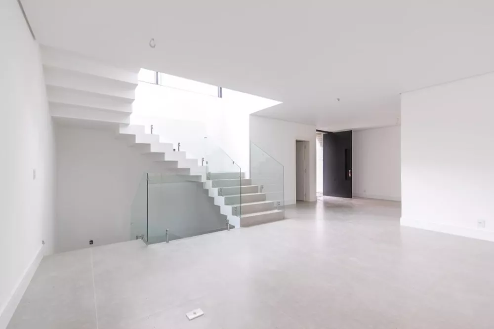 Casa à venda com 3 quartos, 620m² - Foto 9