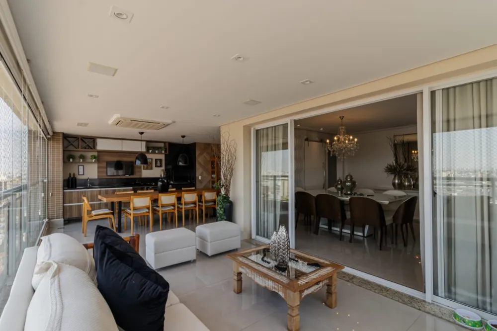 Apartamento, 4 quartos, 237 m² - Foto 1