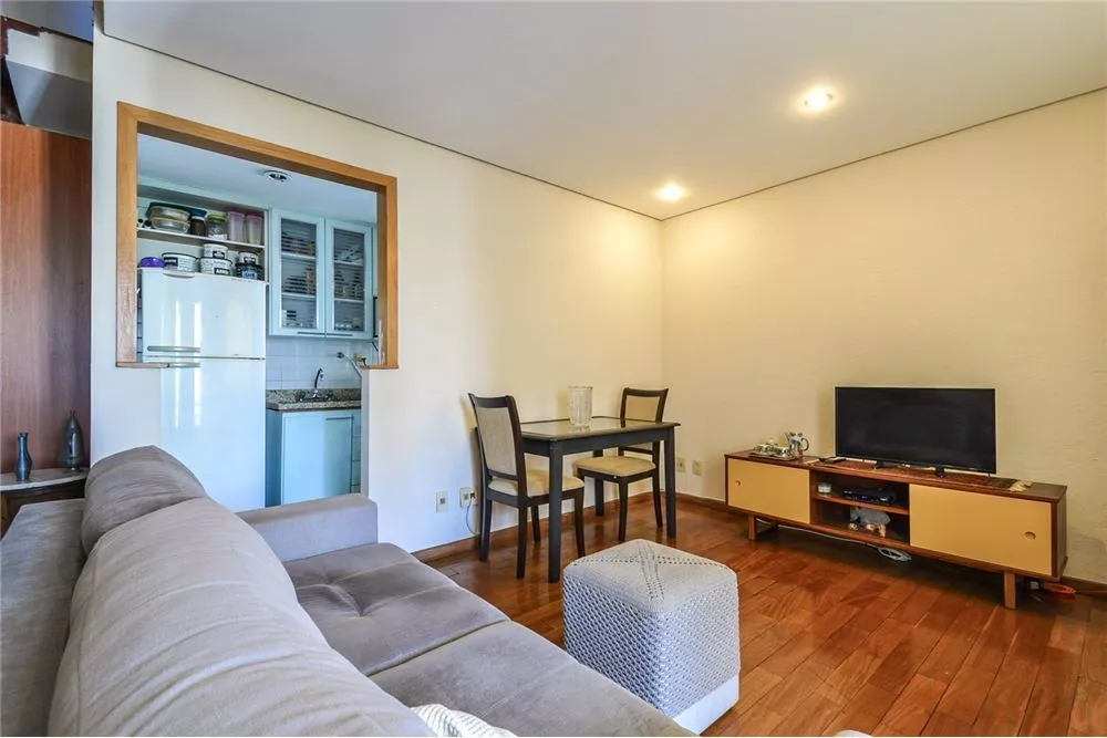 Apartamento à venda com 2 quartos, 64m² - Foto 5