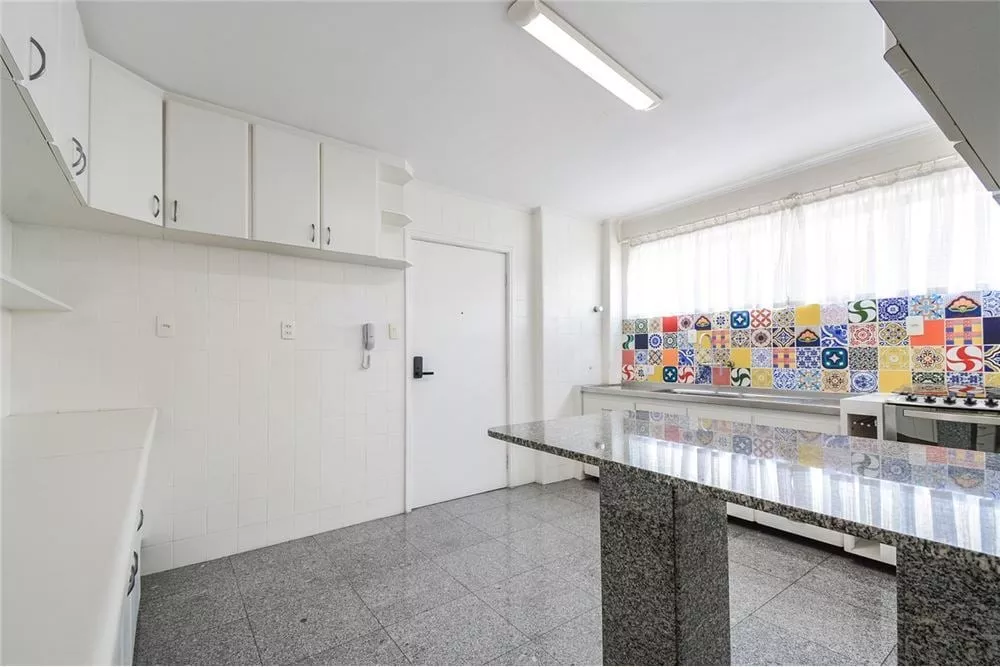 Apartamento à venda com 3 quartos, 158m² - Foto 8