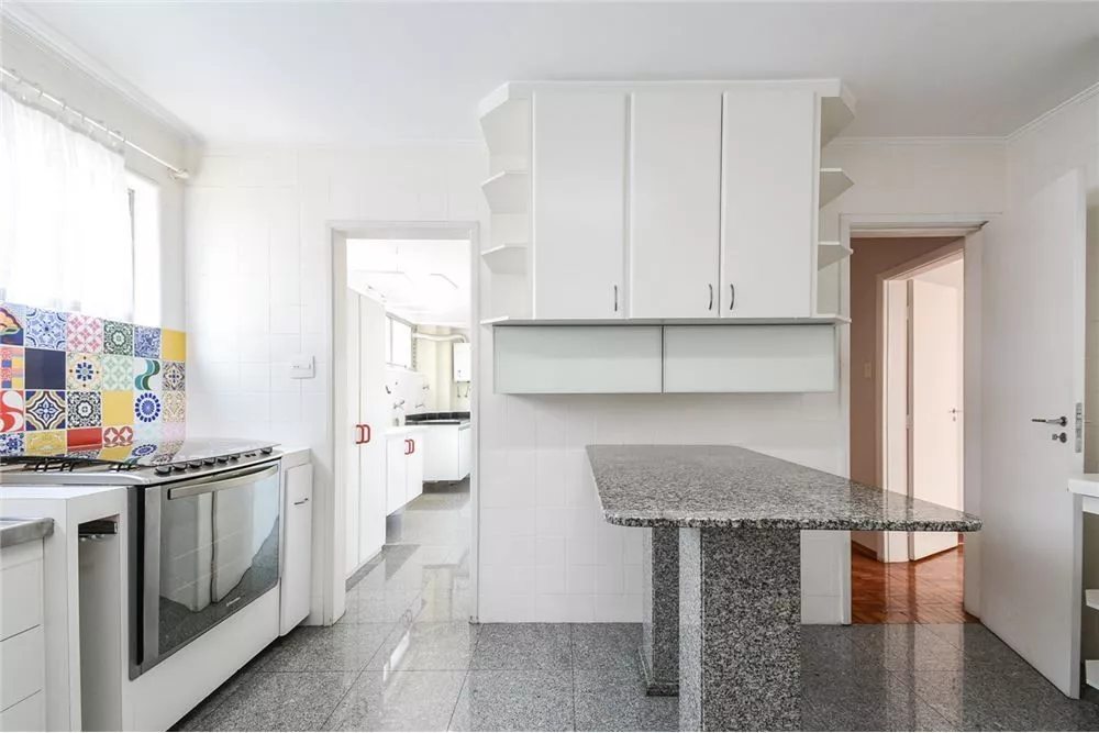 Apartamento à venda com 3 quartos, 158m² - Foto 12