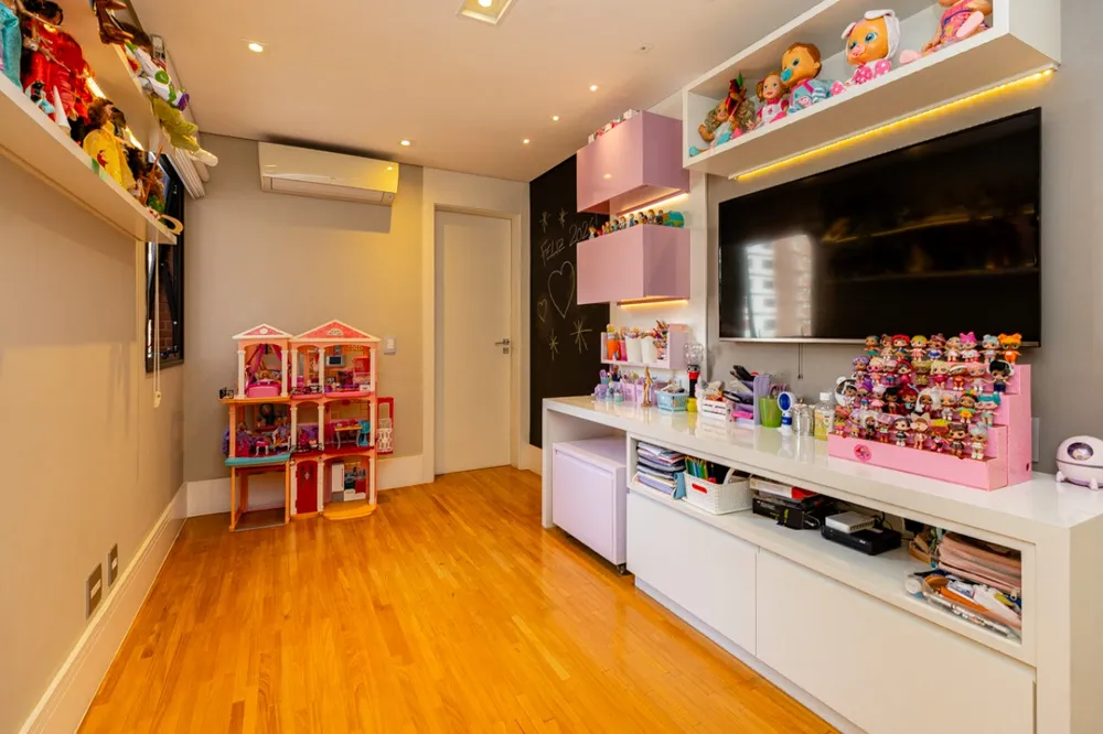 Apartamento, 3 quartos, 209 m² - Foto 2