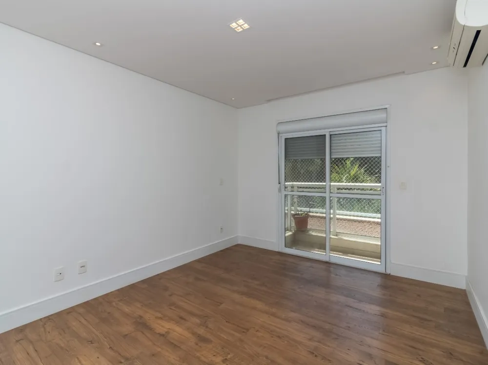 Apartamento, 3 quartos, 210 m² - Foto 1
