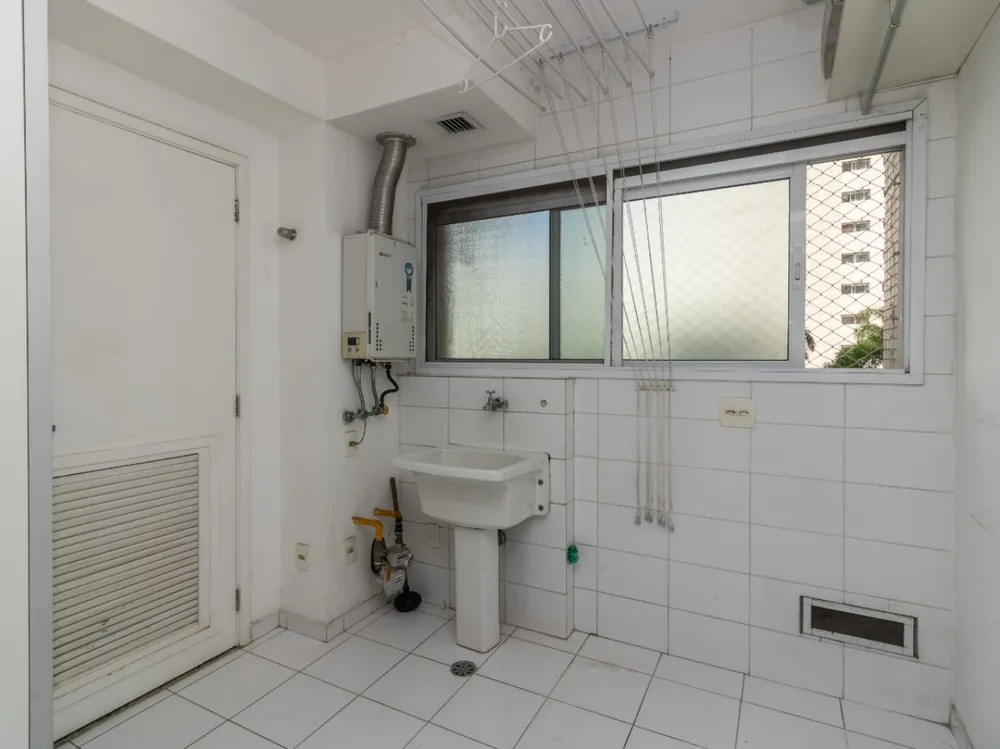 Apartamento, 3 quartos, 210 m² - Foto 2