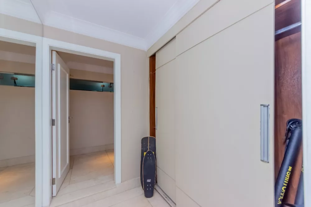 Apartamento à venda com 3 quartos, 141m² - Foto 10