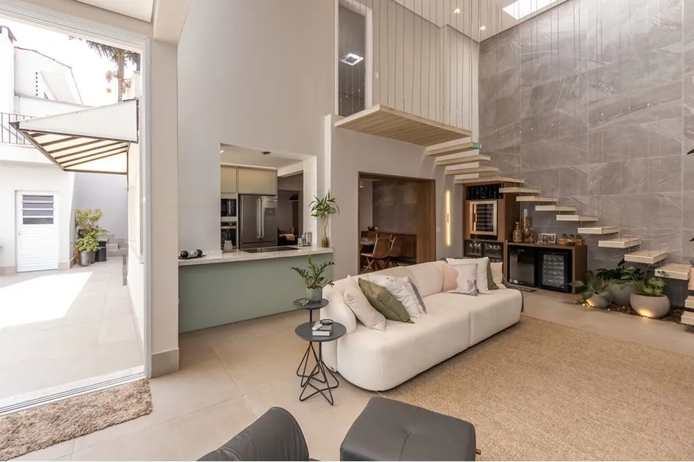 Casa, 4 quartos, 319 m² - Foto 2
