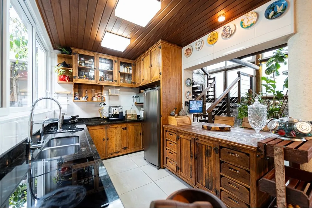 Casa, 4 quartos, 326 m² - Foto 4