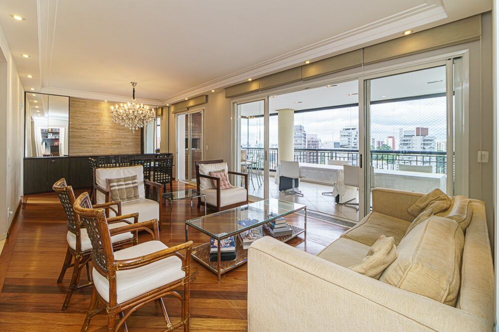 Apartamento à venda com 3 quartos, 214m² - Foto 3