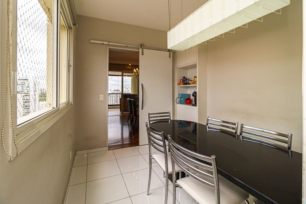 Apartamento à venda com 3 quartos, 214m² - Foto 8