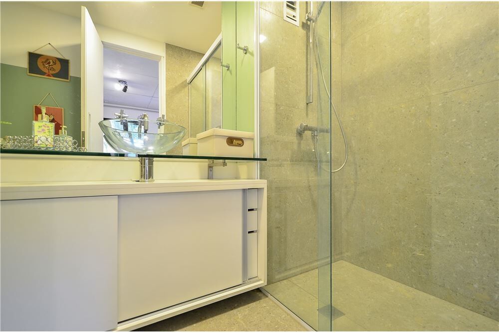 Apartamento à venda com 1 quarto, 70m² - Foto 16