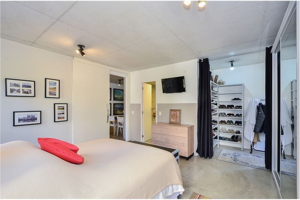 Apartamento à venda com 1 quarto, 70m² - Foto 12