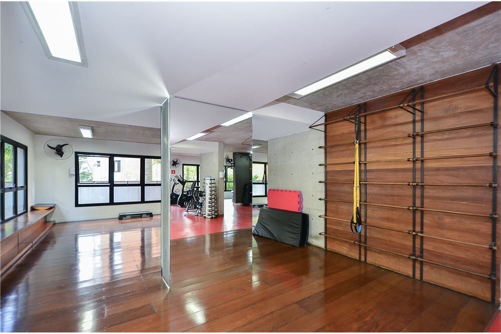 Apartamento à venda com 1 quarto, 70m² - Foto 25