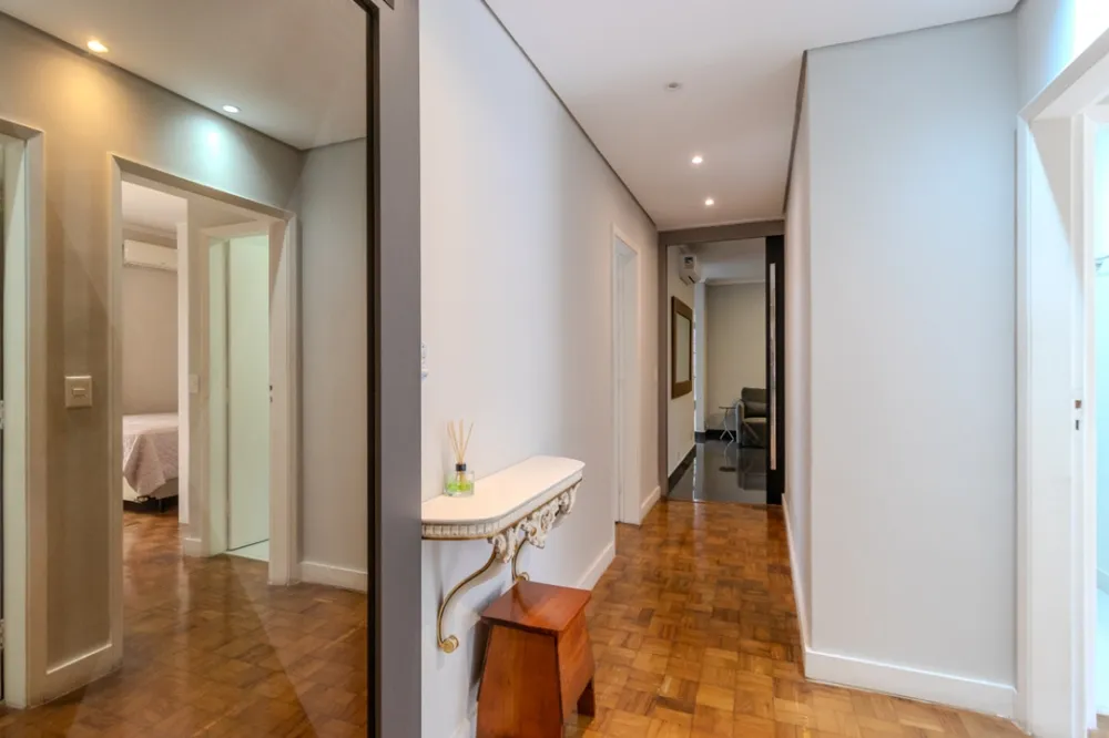 Casa, 5 quartos, 340 m² - Foto 1