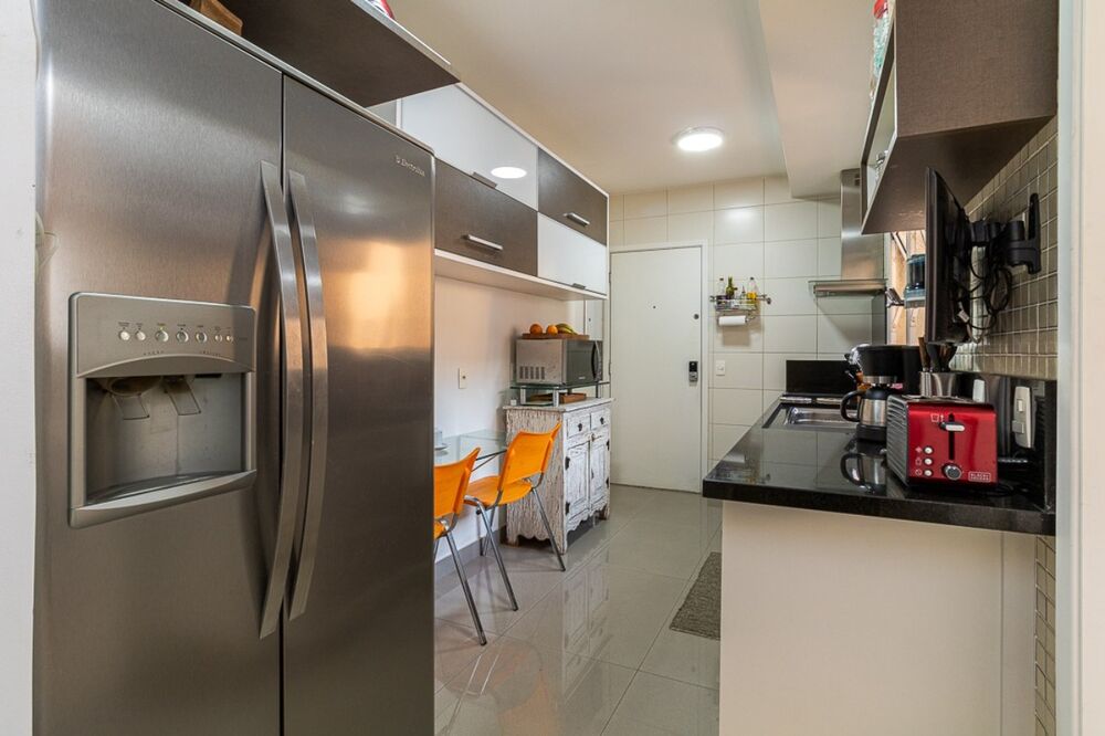Apartamento à venda com 3 quartos, 168m² - Foto 14