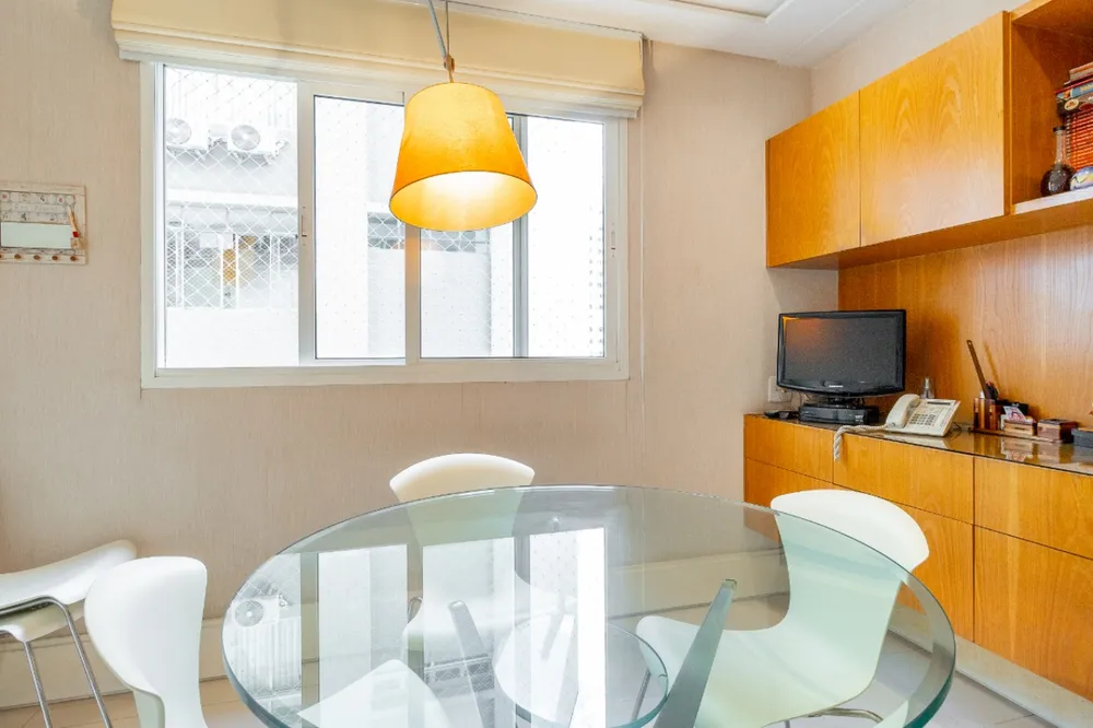 Apartamento, 3 quartos, 210 m² - Foto 2