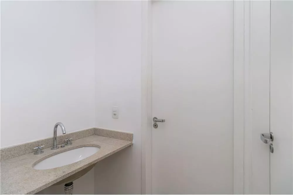 Apartamento à venda com 1 quarto, 42m² - Foto 11