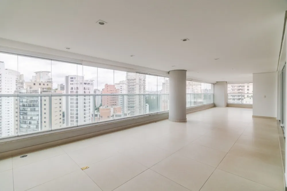 Apartamento, 3 quartos, 335 m² - Foto 2