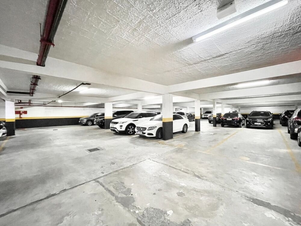 Apartamento à venda com 3 quartos, 192m² - Foto 19