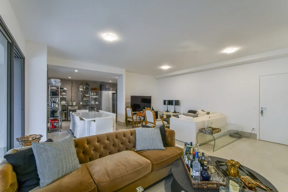 Apartamento, 3 quartos, 186 m² - Foto 1
