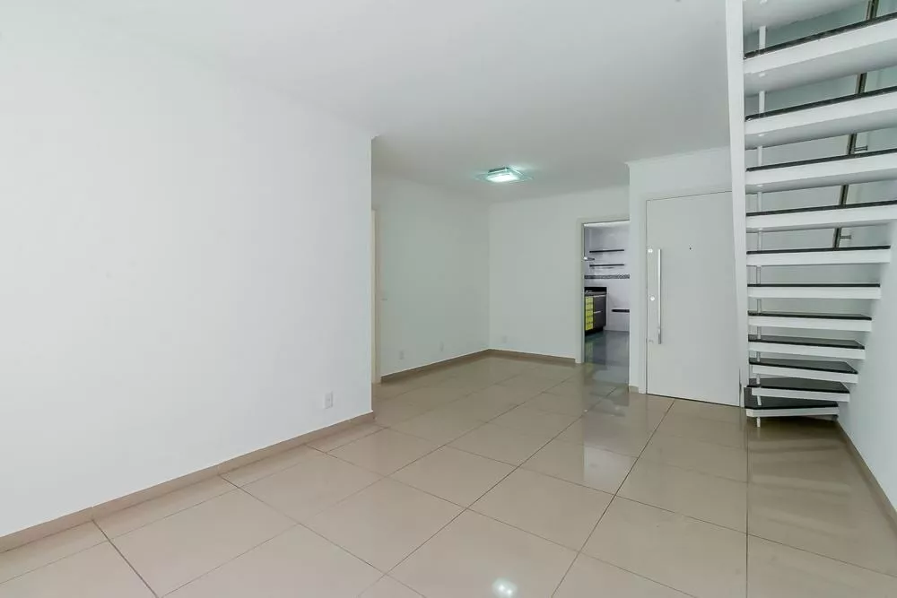 Cobertura à venda com 3 quartos, 180m² - Foto 3