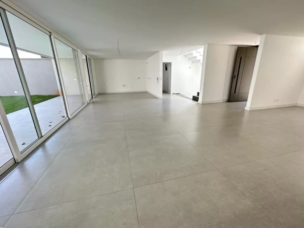 Casa à venda com 4 quartos, 401m² - Foto 8