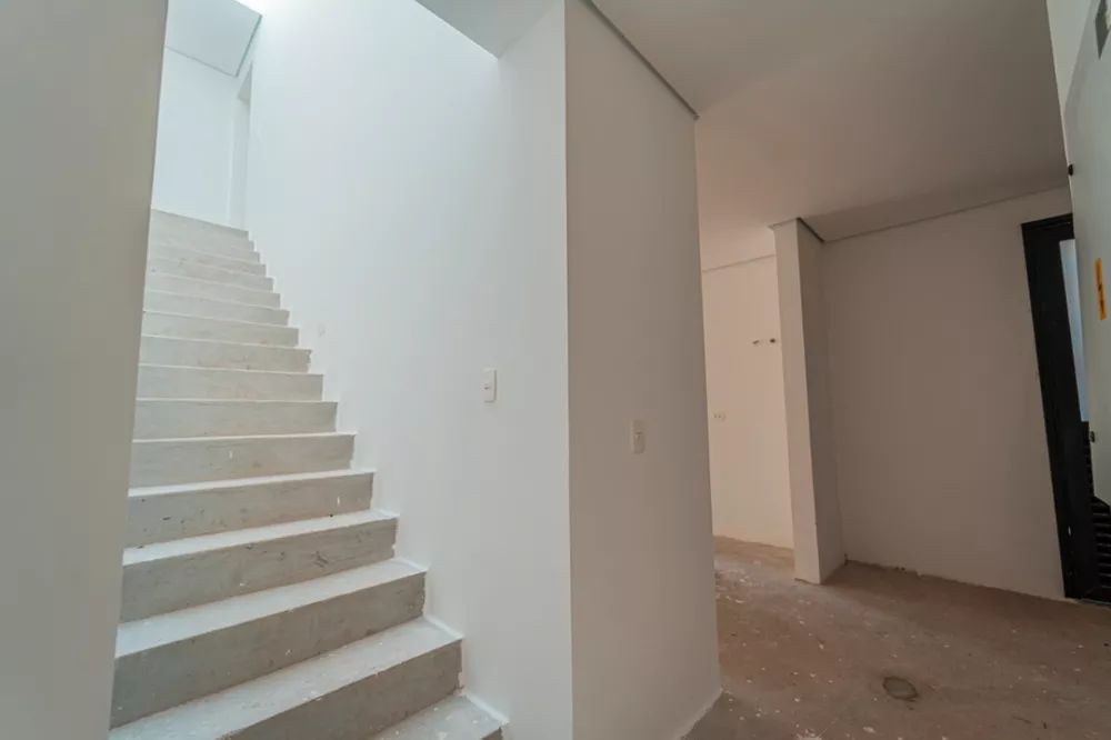 Casa à venda com 4 quartos, 429m² - Foto 9