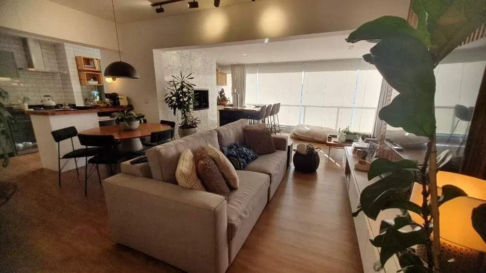 Apartamento à venda com 3 quartos, 121m² - Foto 7