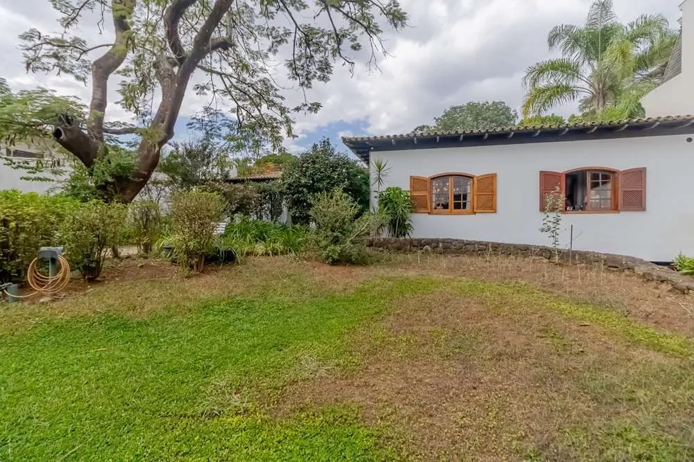 Casa à venda com 3 quartos, 620m² - Foto 6