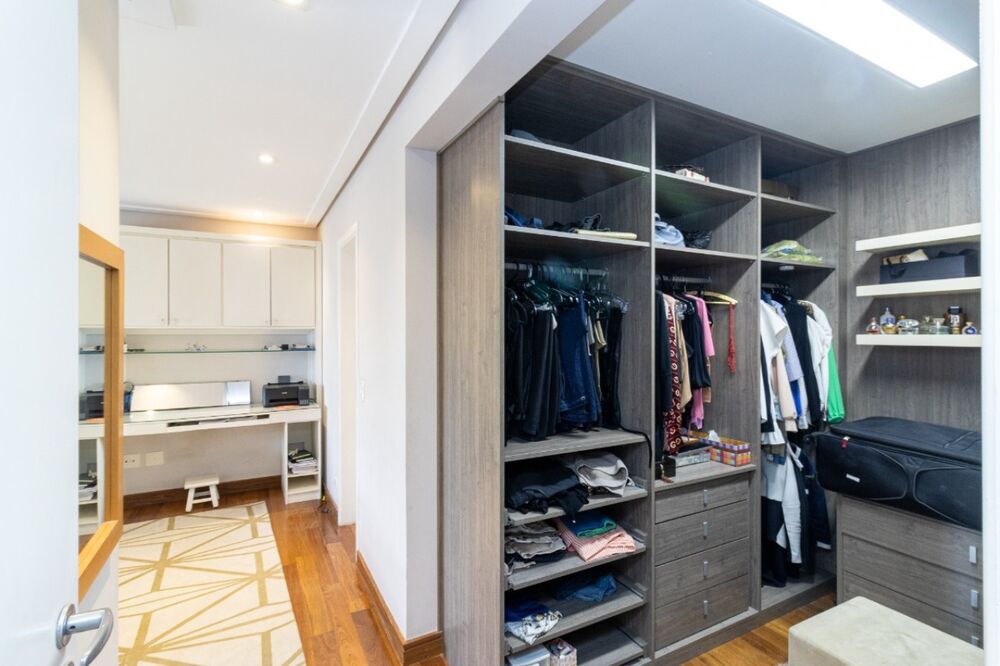 Apartamento à venda com 3 quartos, 226m² - Foto 6
