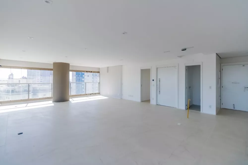 Apartamento à venda com 3 quartos, 145m² - Foto 4