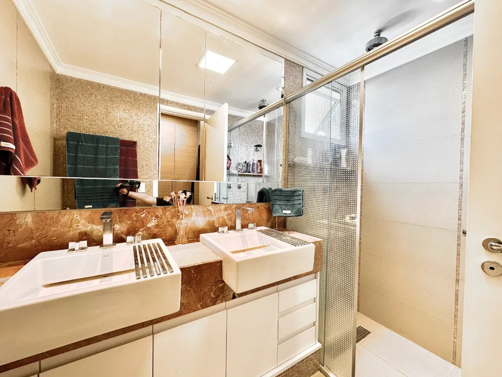 Apartamento, 3 quartos, 176 m² - Foto 1