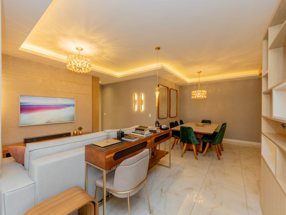 Apartamento à venda com 2 quartos, 93m² - Foto 1