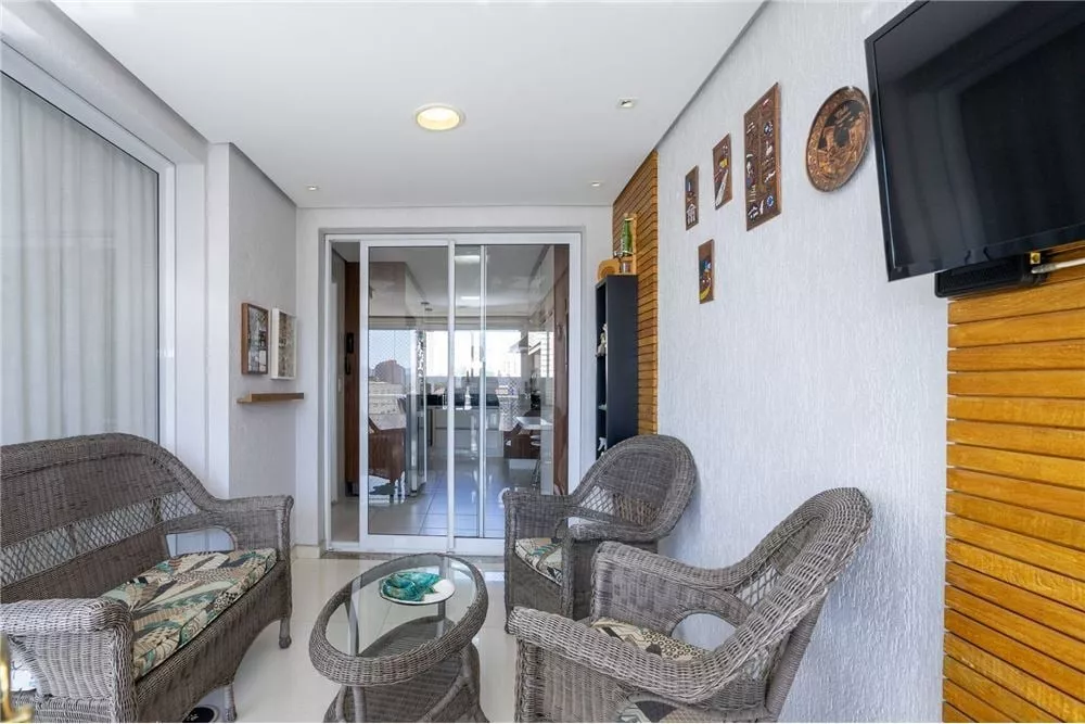 Apartamento à venda com 4 quartos, 162m² - Foto 9