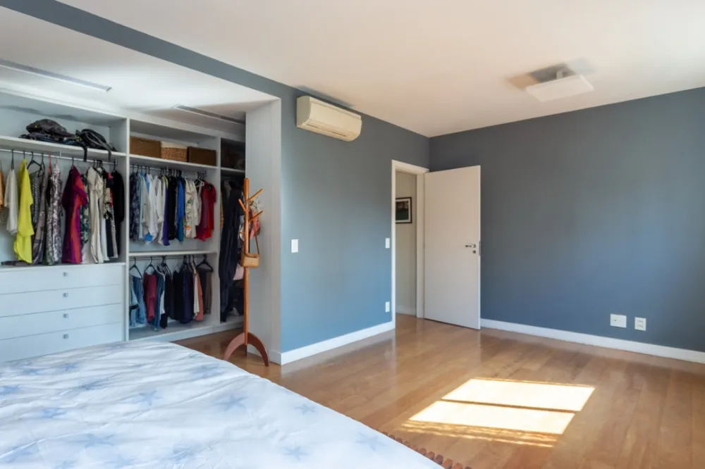 Apartamento, 3 quartos, 211 m² - Foto 1