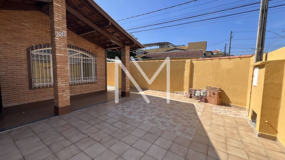 Casa à venda com 3 quartos, 150m² - Foto 3