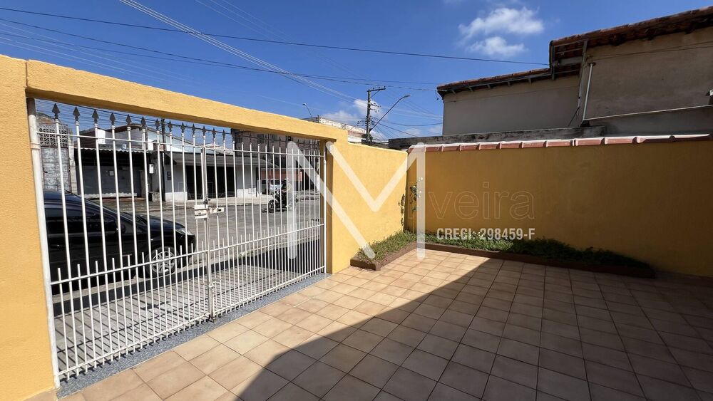 Casa à venda com 3 quartos, 150m² - Foto 4
