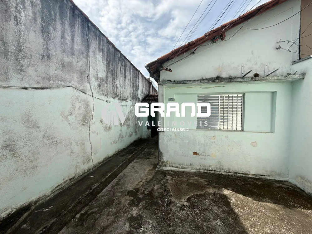 Casa, 3 quartos, 200 m² - Foto 1