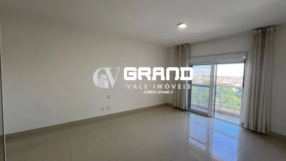 Apartamento, 4 quartos, 245 m² - Foto 2