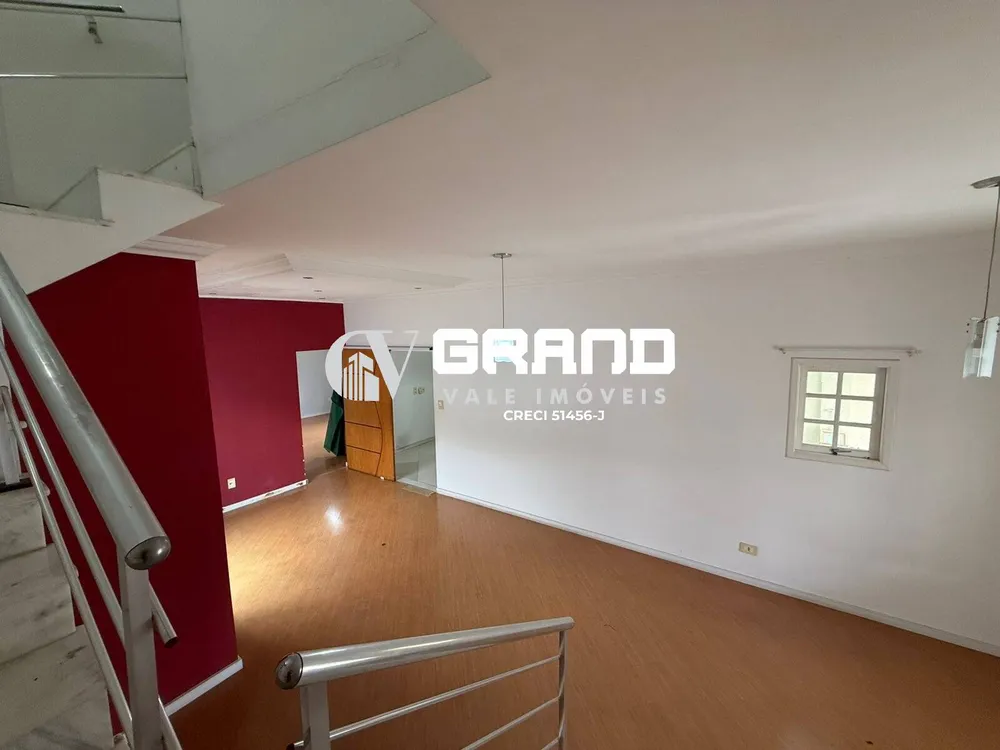 Casa, 3 quartos, 220 m² - Foto 2