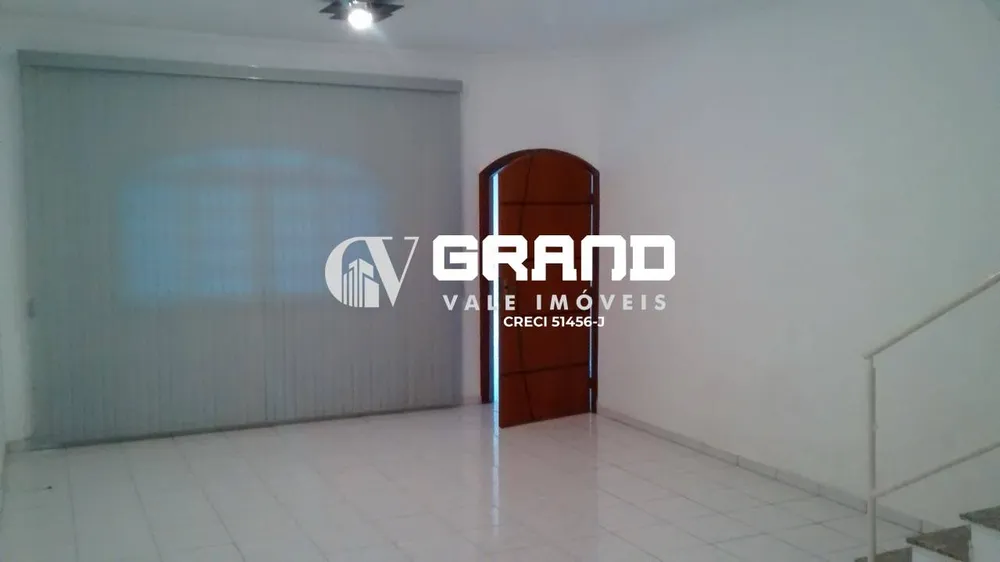 Casa, 3 quartos, 206 m² - Foto 1