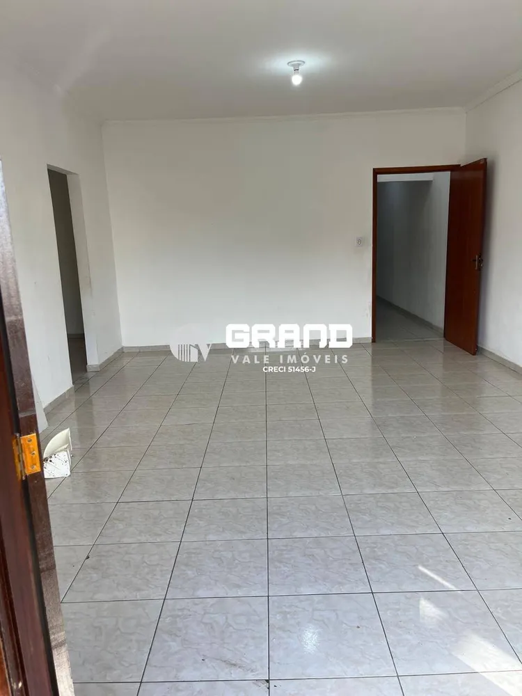 Casa, 3 quartos, 206 m² - Foto 2