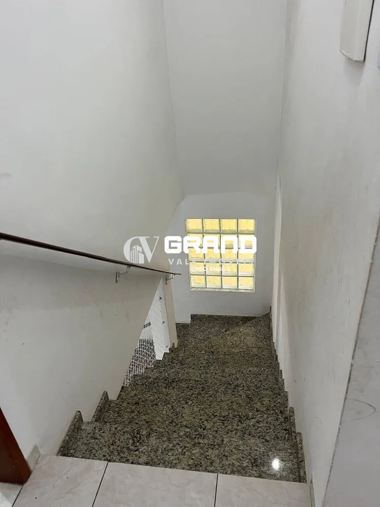 Casa, 3 quartos, 206 m² - Foto 3