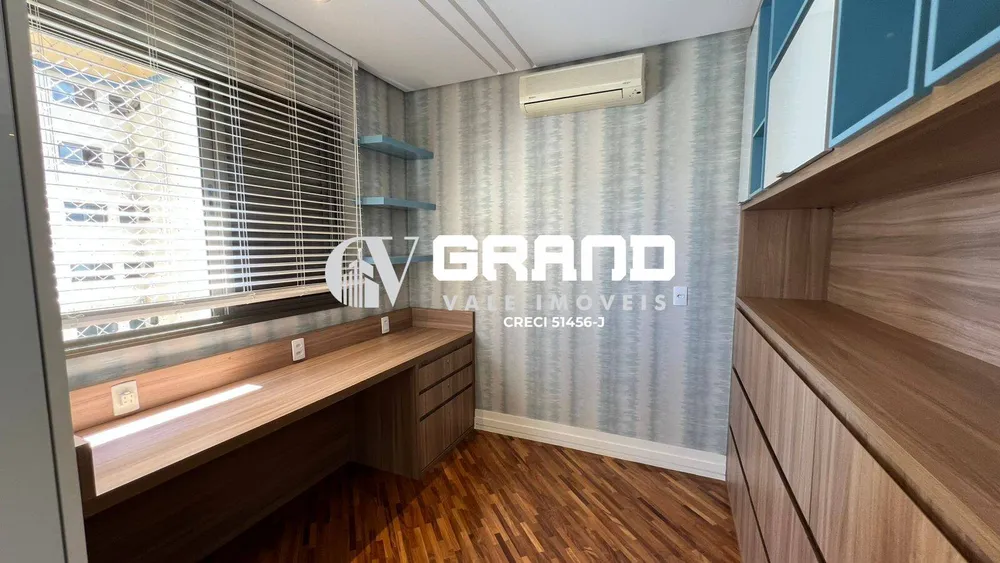 Apartamento, 4 quartos, 205 m² - Foto 11