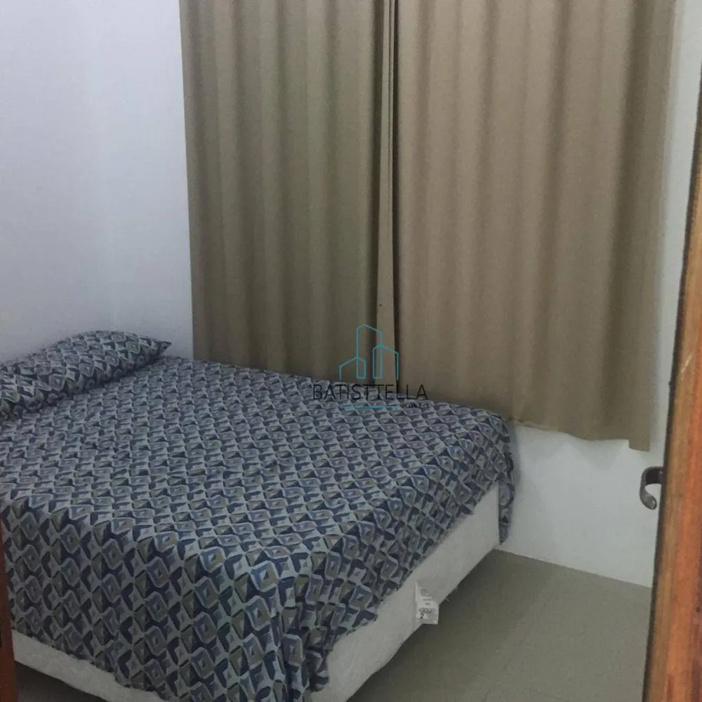 Casa, 9 quartos, 233 m² - Foto 2